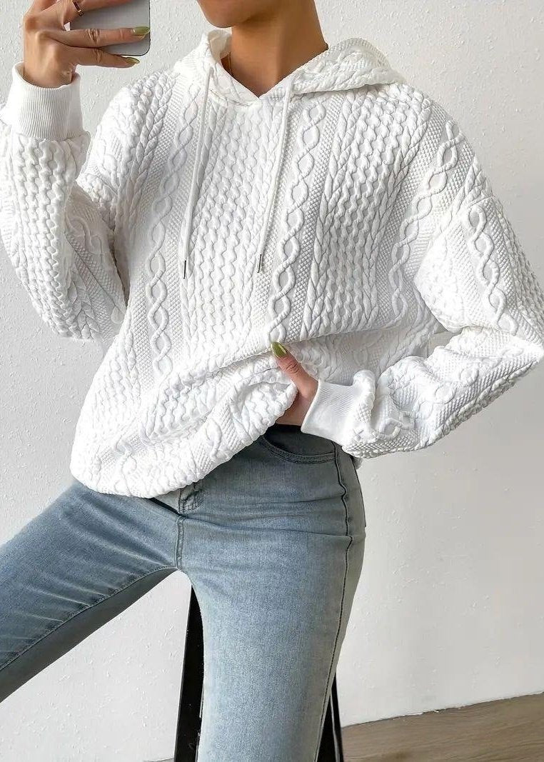 Jacquard hoodie: comfort and style combined